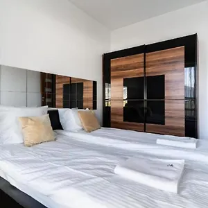 Golden - Big And Bright In Platinum Towers- Browary- Grzyb61a Warszawa